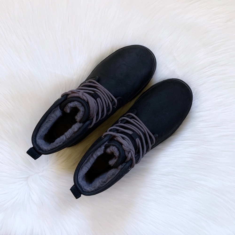 UGG Men’s Harkley Waterproof Black Boots - Picture 3 of 8